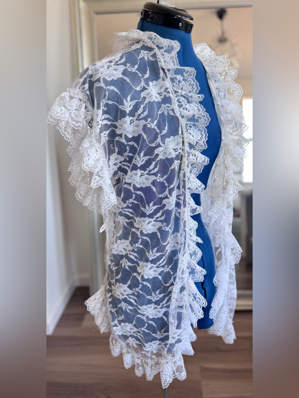 Vintage 90s Frederick’s of Hollywood White Lace Bridal Bed Jacket Peignoir OS